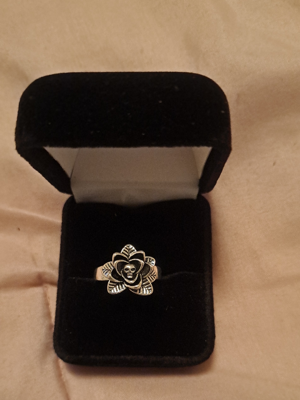 Silver Skull Rose Statement Ring - Black and Silver
